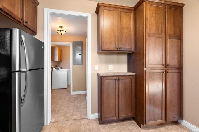 206 S Railroad, Battle Ground, IN 47920