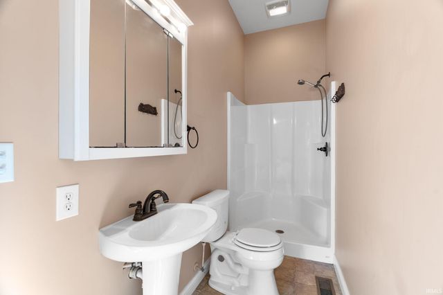 206 S Railroad, Battle Ground, IN 47920