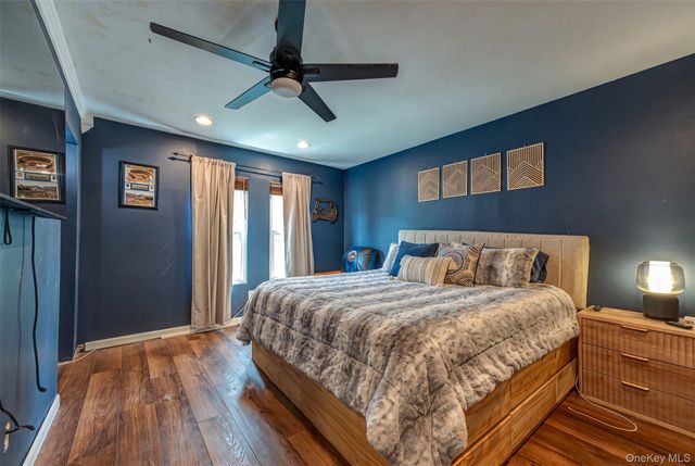61 Linda Lane, North Babylon, NY 11703