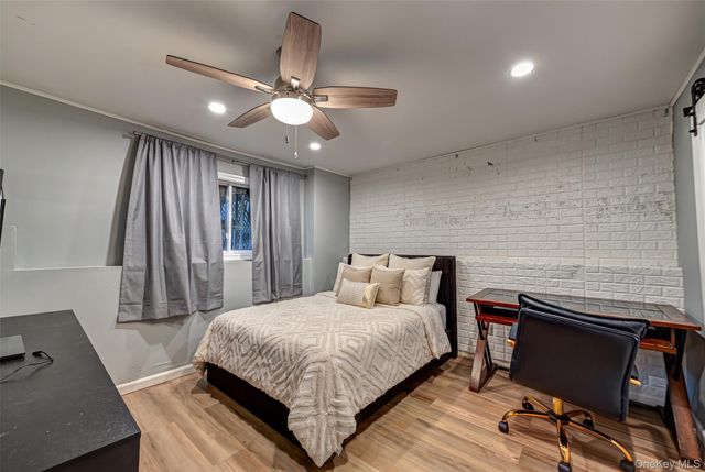 61 Linda Lane, North Babylon, NY 11703
