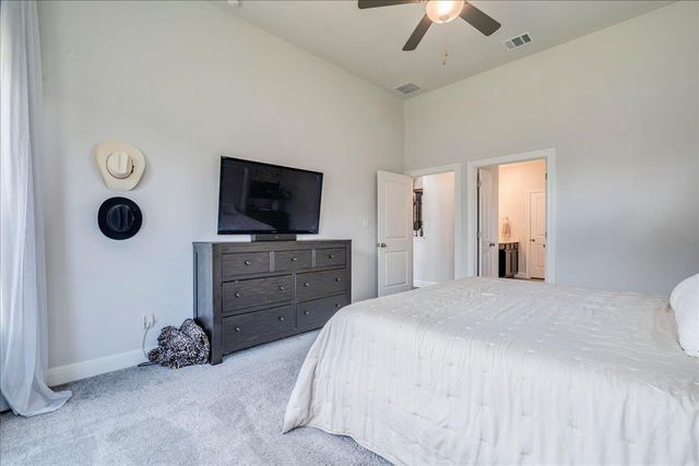 212 Sierra Blanca RD, Dripping Springs, TX 78620