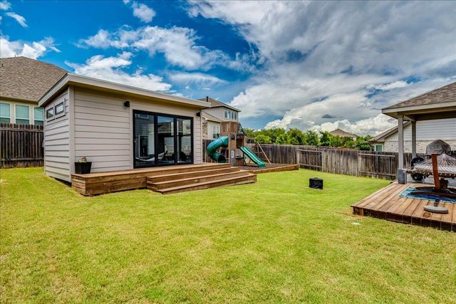 212 Sierra Blanca RD, Dripping Springs, TX 78620