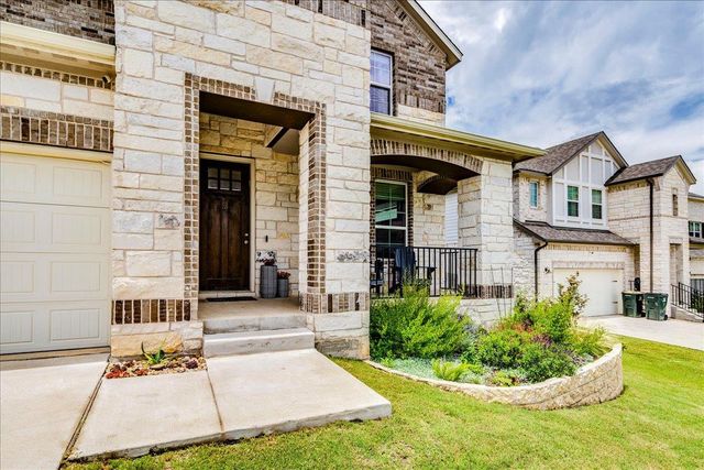 212 Sierra Blanca RD, Dripping Springs, TX 78620