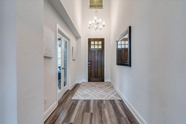 212 Sierra Blanca RD, Dripping Springs, TX 78620