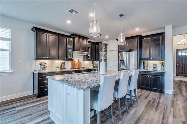 212 Sierra Blanca RD, Dripping Springs, TX 78620