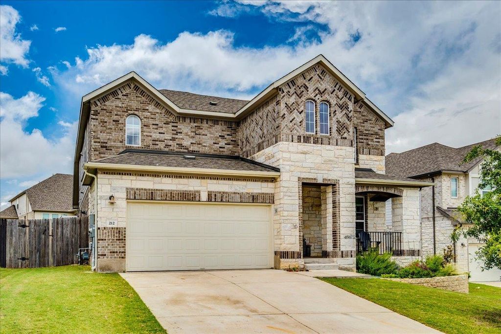 212 Sierra Blanca RD, Dripping Springs, TX 78620