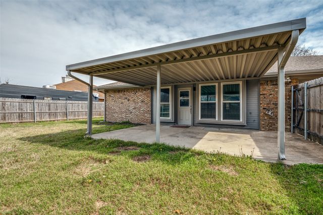417 Ash Lane, Lancaster, TX 75146