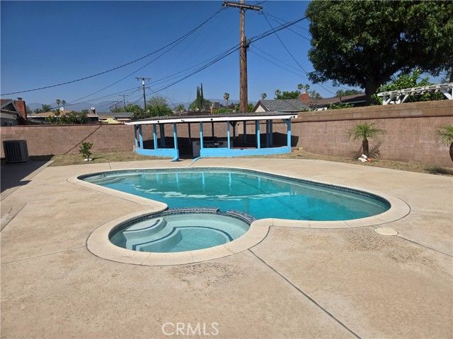 979 N Gardena, Rialto, CA 92376