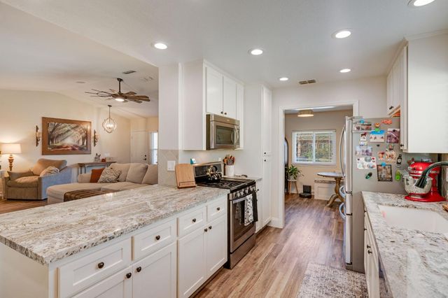 9835 Hans Way, Elk Grove, CA 95624