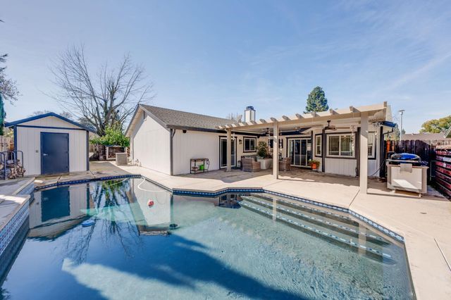 9835 Hans Way, Elk Grove, CA 95624