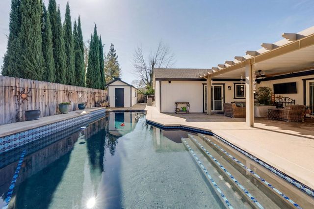 9835 Hans Way, Elk Grove, CA 95624