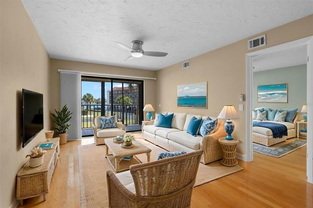 8711 BLIND PASS ROAD 104A, St Petersburg, FL 33706