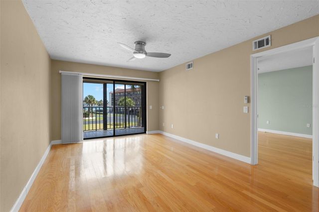 8711 BLIND PASS ROAD 104A, St Petersburg, FL 33706