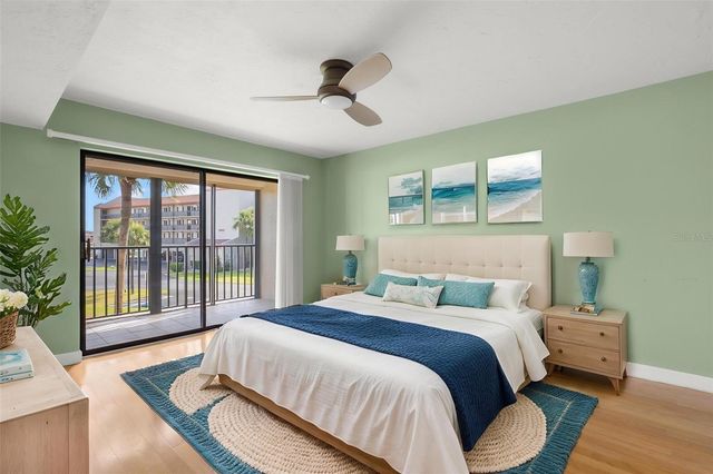 8711 BLIND PASS ROAD 104A, St Petersburg, FL 33706