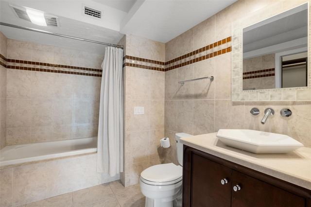 8711 BLIND PASS ROAD 104A, St Petersburg, FL 33706