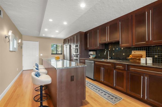 8711 BLIND PASS ROAD 104A, St Petersburg, FL 33706