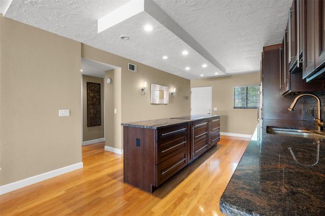 8711 BLIND PASS ROAD 104A, St Petersburg, FL 33706