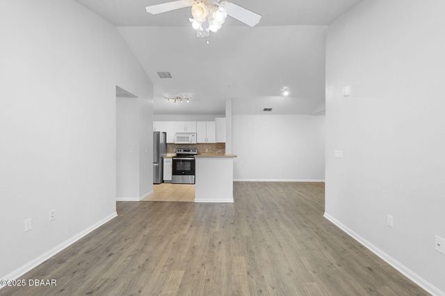 940 Village Trl Unit 6-201, Port Orange, FL 32127