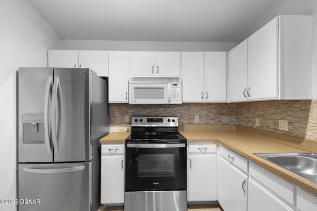 940 Village Trl Unit 6-201, Port Orange, FL 32127