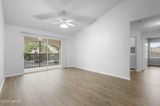 940 Village Trl Unit 6-201, Port Orange, FL 32127