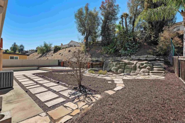 1825 Donahue Dr., El Cajon, CA 92019
