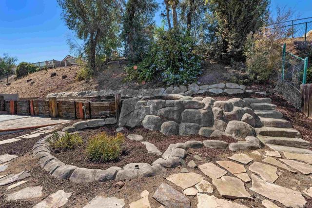 1825 Donahue Dr., El Cajon, CA 92019