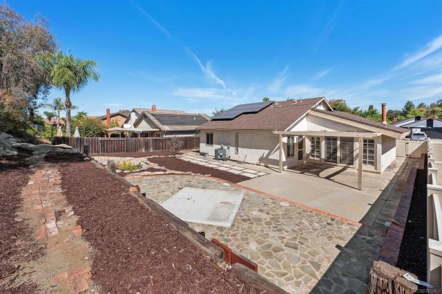 1825 Donahue Dr., El Cajon, CA 92019