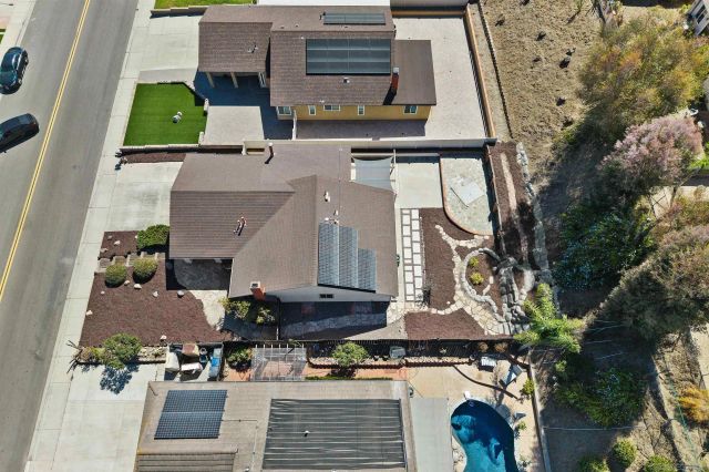 1825 Donahue Dr., El Cajon, CA 92019