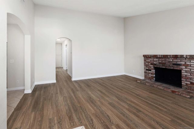 1825 Donahue Dr., El Cajon, CA 92019