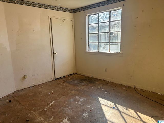 1657 19TH PLACE, Birmingham, AL 35211