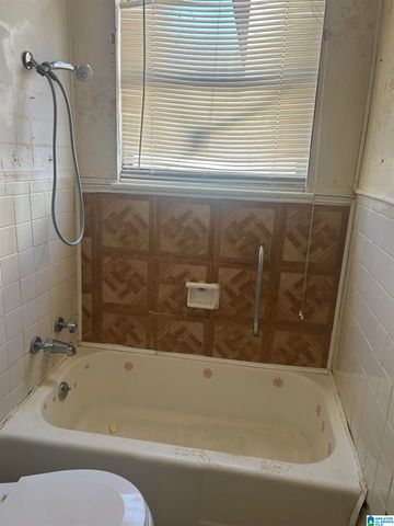 1657 19TH PLACE, Birmingham, AL 35211