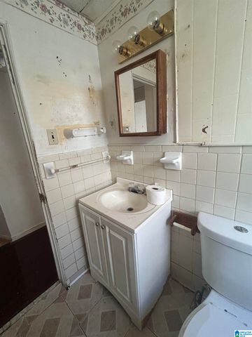 1657 19TH PLACE, Birmingham, AL 35211