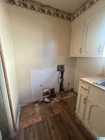 1657 19TH PLACE, Birmingham, AL 35211