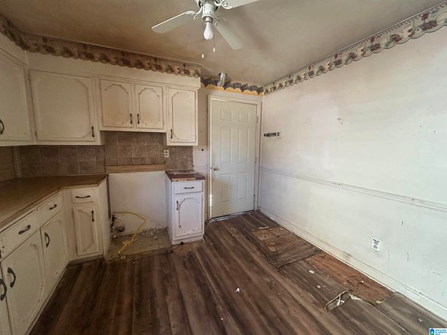 1657 19TH PLACE, Birmingham, AL 35211