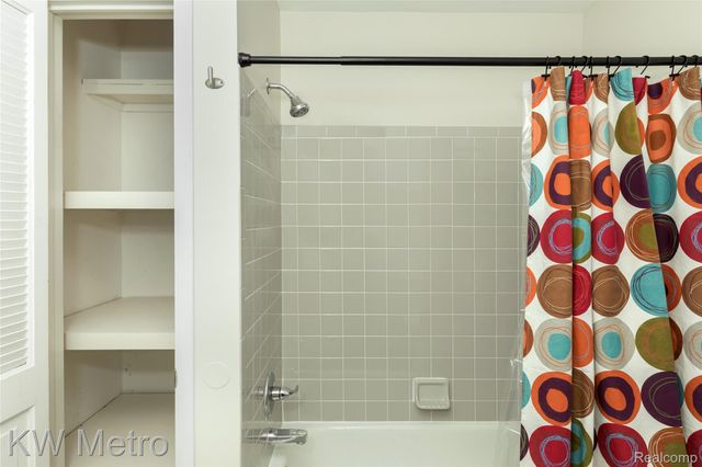 2116 Garfield Street, Ferndale, MI 48220