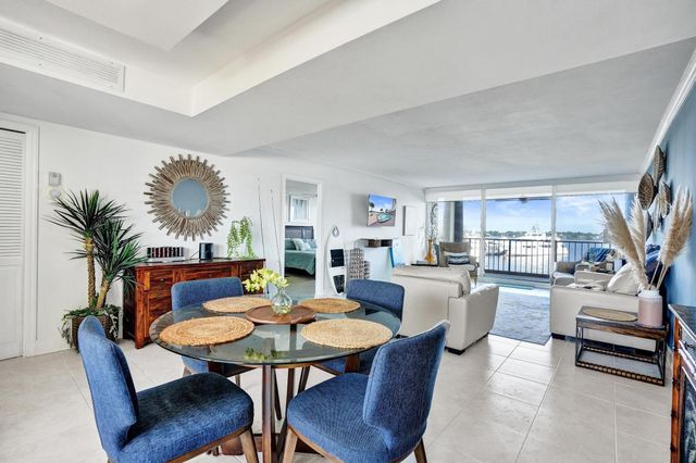 132 Lakeshore Drive 317, North Palm Beach, FL 33408