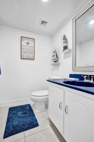 132 Lakeshore Drive 317, North Palm Beach, FL 33408