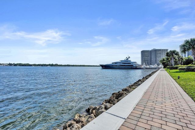 132 Lakeshore Drive 317, North Palm Beach, FL 33408