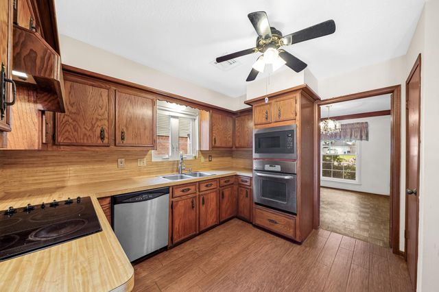 1706 Durfey Lane, Katy, TX 77449