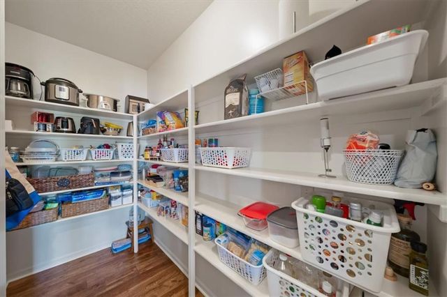 9516 W 164th Place, Overland Park, KS 66085