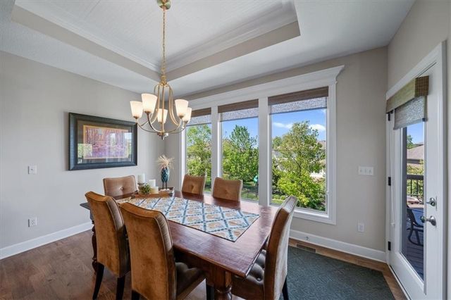 9516 W 164th Place, Overland Park, KS 66085