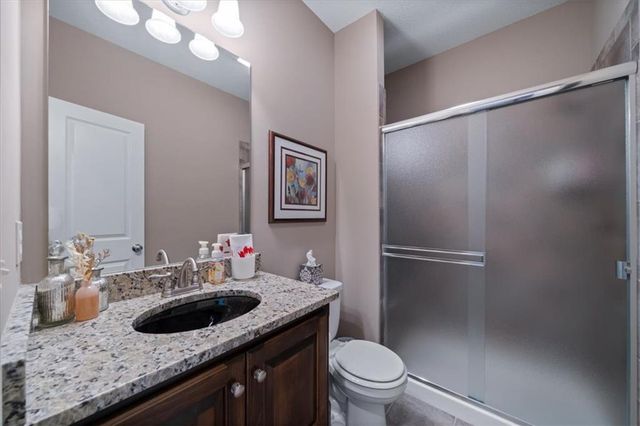 9516 W 164th Place, Overland Park, KS 66085