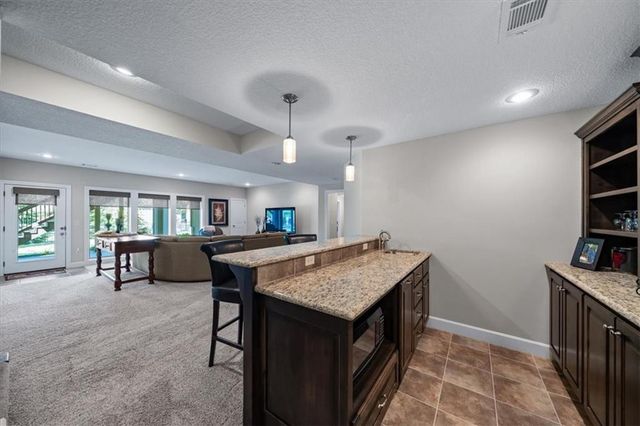 9516 W 164th Place, Overland Park, KS 66085