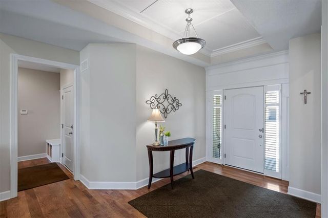 9516 W 164th Place, Overland Park, KS 66085