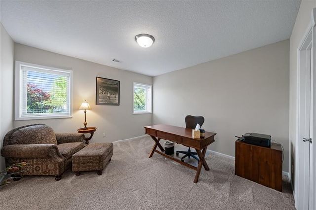 9516 W 164th Place, Overland Park, KS 66085