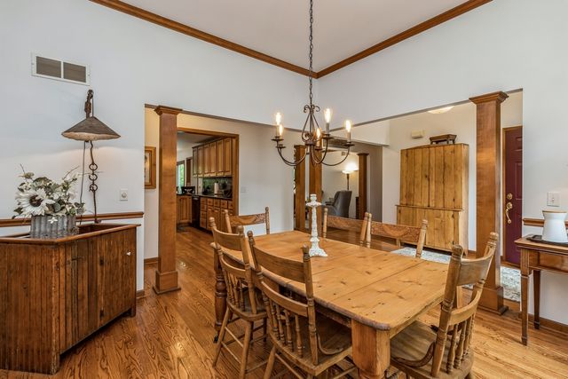 8N681 Edgewood Road, Elgin, IL 60124