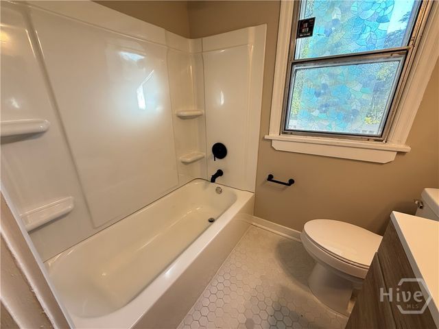 2224 Greenwood Street, Savannah, GA 31404