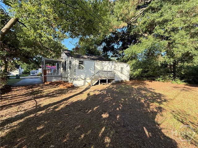 2224 Greenwood Street, Savannah, GA 31404
