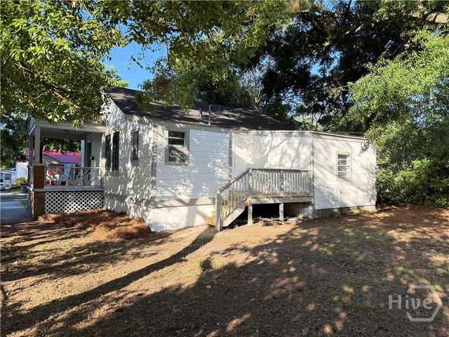 2224 Greenwood Street, Savannah, GA 31404