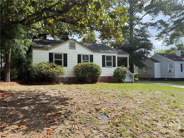 2224 Greenwood Street, Savannah, GA 31404